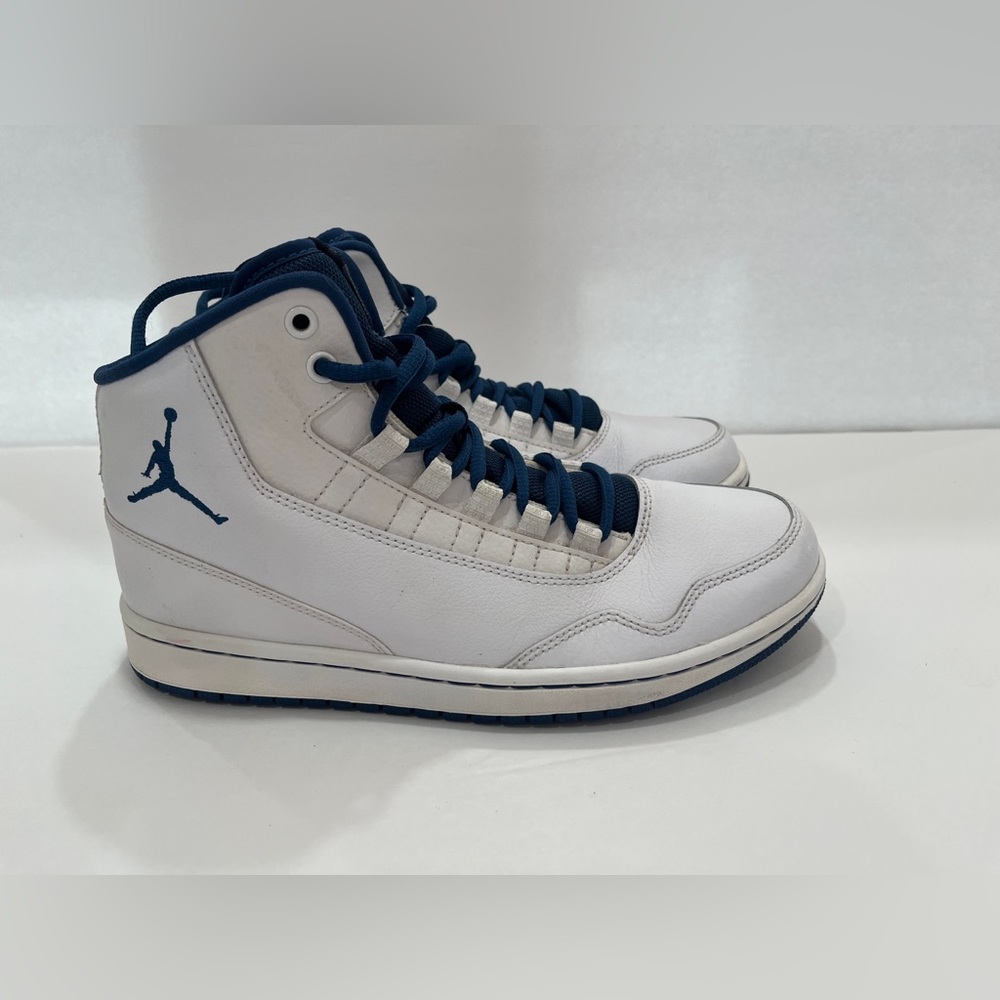 Jordan Mens size 8